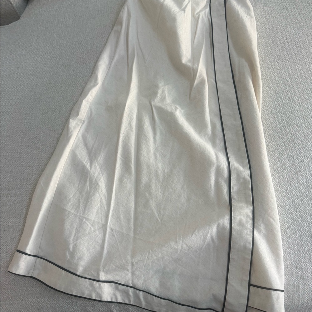 Avec Les Filles Cream Two-Piece Bow-Back Maxi Dress - Picture 8 of 8